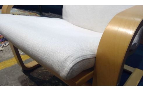 FAUTEUIL PAONG BLANC + REPOSE PIED