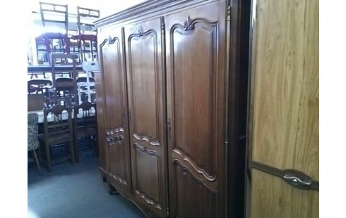 ARMOIRE 3P STYLE LOUIS XV