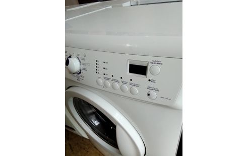 MACHINE A LAVER ZANUSSI