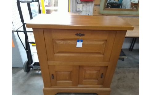 MEUBLE CHENE MASSIF 3 PORTES