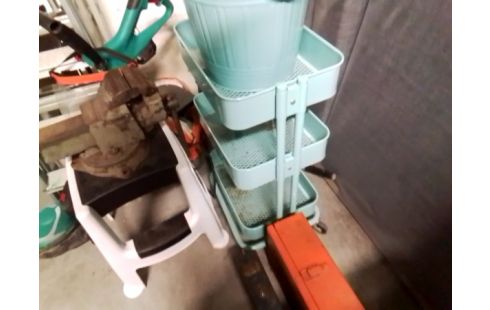 DESSERTE A ROULETTES MÉTAL BLEU