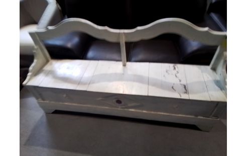 BANC COFFRE REPEINT EN BLANC