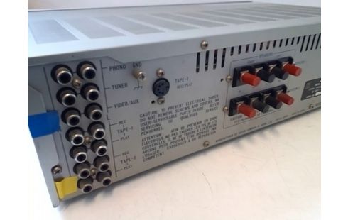 AMPLIFICATEUR JVC A-X40 (TEST OKAY)