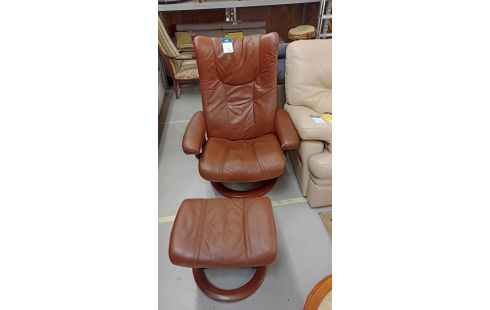 FAUTEUIL+ REPOSE PIED MARRON