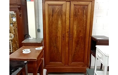 ARMOIRE NOYER MASSIF GRANDE MARRON FONCÉ (SANS CLEFS)