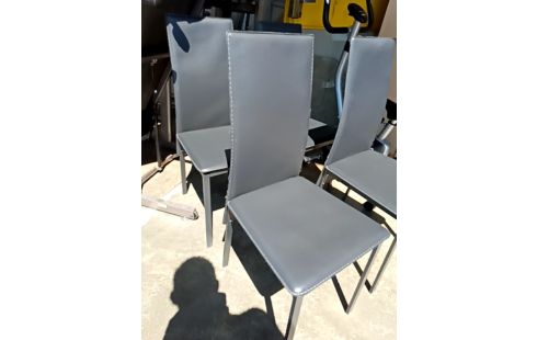 4 CHAISES PVC MODERNE