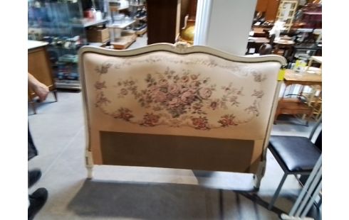 LIT CAPITONNE TISSU FLEURI