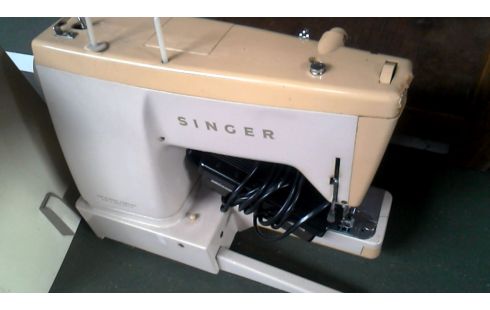 MÁQUINA DE COSER SINGER