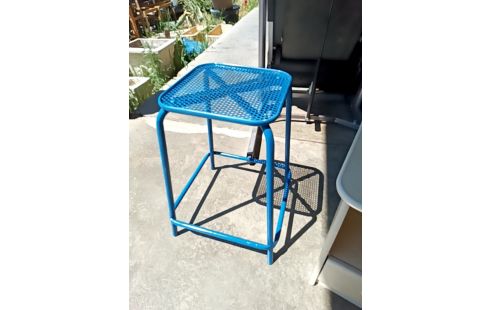 TABOURET MÉTAL PERFORÉ