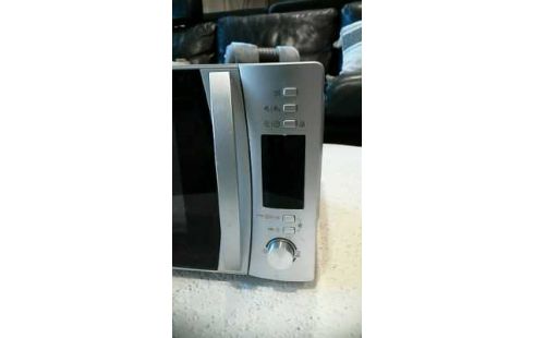 MICRO ONDES CANDY 2022 (90€ NEUF)