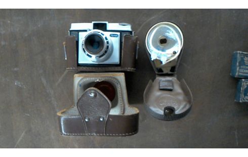 APPAREIL PHOTO OLYMPIC AVEC FLASH