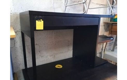 BUREAU NOIR IKEA