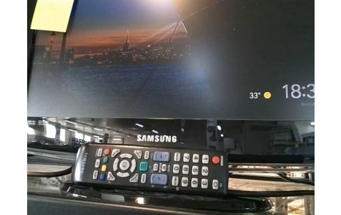 TELEVISEUR SAMSUNG 48CM / HD / TNT HD / AVEC TELECOMMANDE