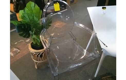 CHAISE STARCK LOUIS GHOST