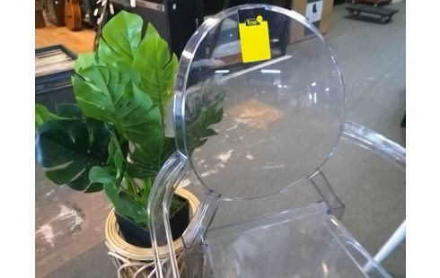 CHAISE STARCK LOUIS GHOST