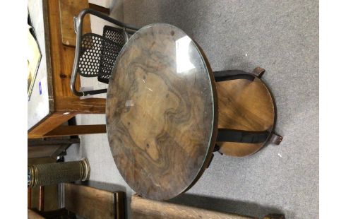 TABLE DE SALON RONDE VINTAGE AVEC VERRE