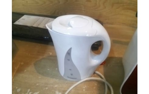 BOUILLOIRE ELECTRIQUE