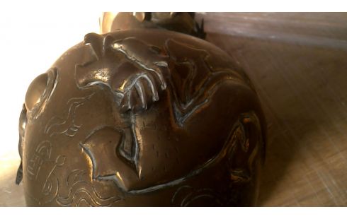 VASE ORIENTAL BRONZE