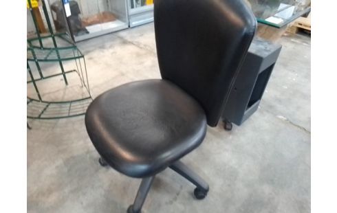 CHAISE DE BUREAU A ROULETTES