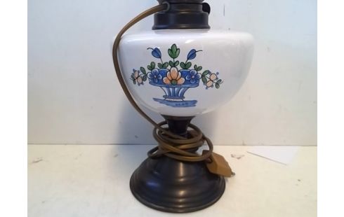 LAMPE A PETROLE ELECTRIQUE