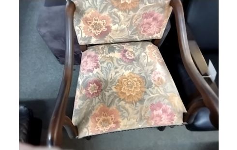 FAUTEUIL PIED OS DE MOUTON