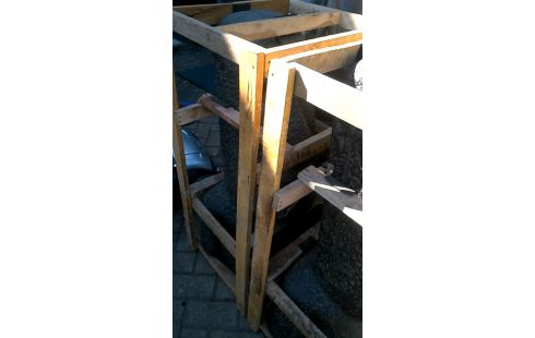 BEELD G-MOAI-100 CEMENT