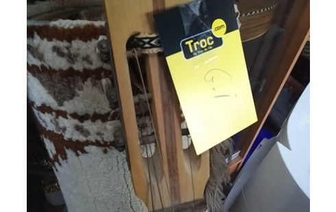 GUITARE MANQUE 2 CORDES