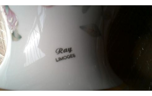 VASE COUVERT LIMOGES BLANCHE PORCELAINE FLEUR