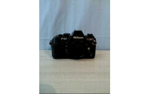 KAMERA ANALOG <NIKON> F-501 AF