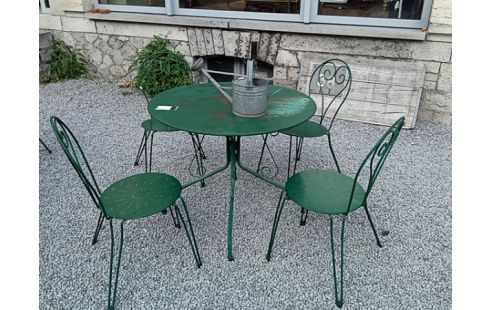ENSEMBLE DE JARDIN TABLE 4 CHAISES FER FORGE