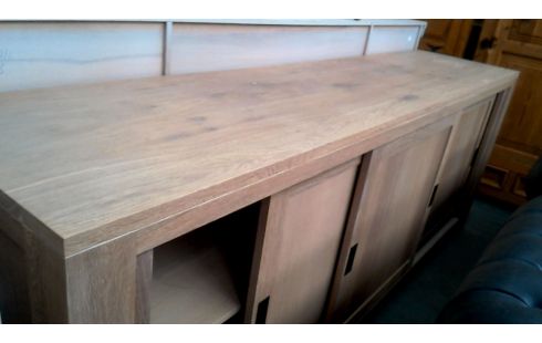NIEDRIGES BUFFET EICHE MASSIV VERSCHIEBBAR