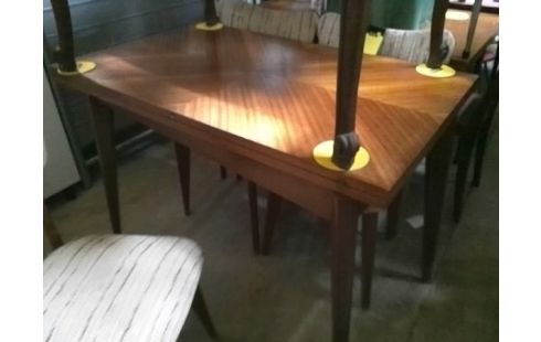 TABLE PLATEAU PIVOTANT