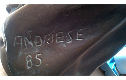 BUSTE VROUW GET BEGGA ANDRIESE '85. BRONS KL