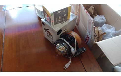 LUSTRE MANAM NOIR AVEC AMPOULE