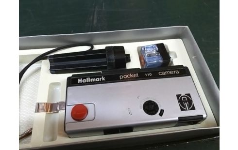 APPAREIL PHOTO HALLMARK POCKET 110