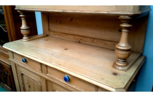 MUEBLE BAJO. ANTIGUO PINO 4 PUERTAS 2 CAJONES