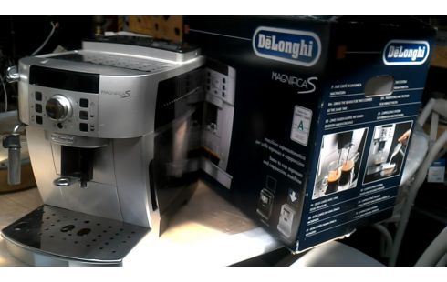 KOFFIEZET ELEK DELONGHI ECAM 22,110B
