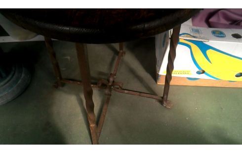 APARADOR REDONDO ROBLE HIERRO FORJA