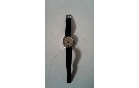   HORLOGE QUARTZ HEND.