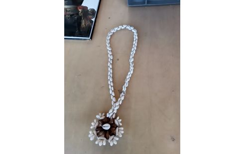 COLLIER BIJOUX COQUILLAGES