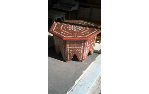 TABLE MAROCAINE DE SALLON