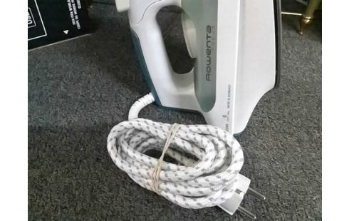 FER A REPASSER ROWENTA