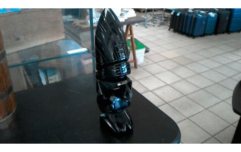 STATUETTE OBSIDIENNE