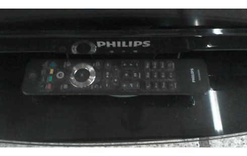 TELEVISOR LCD PHILIPS