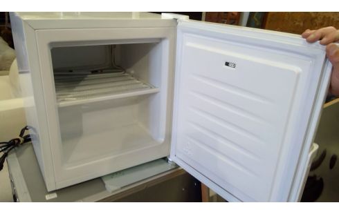 CONGELATEUR ZANUSSI DE TABLE