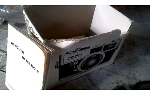 CÁMARA DE FOTOS MINOLTA MET