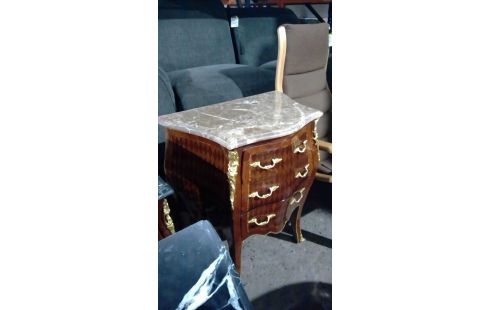 KOMMODE MARMORPLATTE