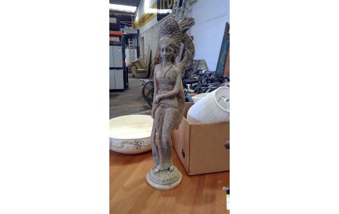 STATUE INDONESIENNE EN RESINE