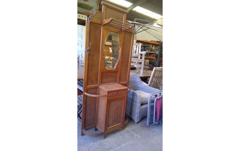 VESTIAIRE D'ENTRE ART DECO