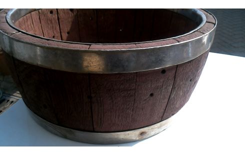 BLOEMPOT 1/2 TON HOUT